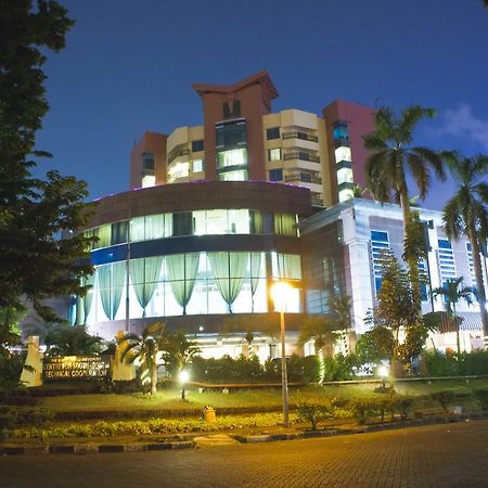 NAM Center Hotel Kemayoran Jakarta Bagian luar foto